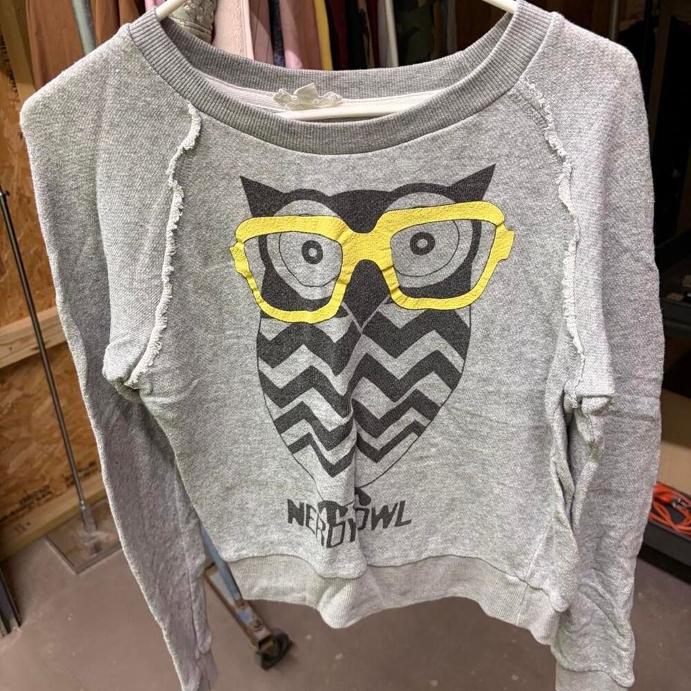 Unbranded Women's Grey Sweatshirt